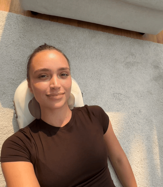 Neck & Shoulder Massager Pillow – Heated Shiatsu Massage for Seniors